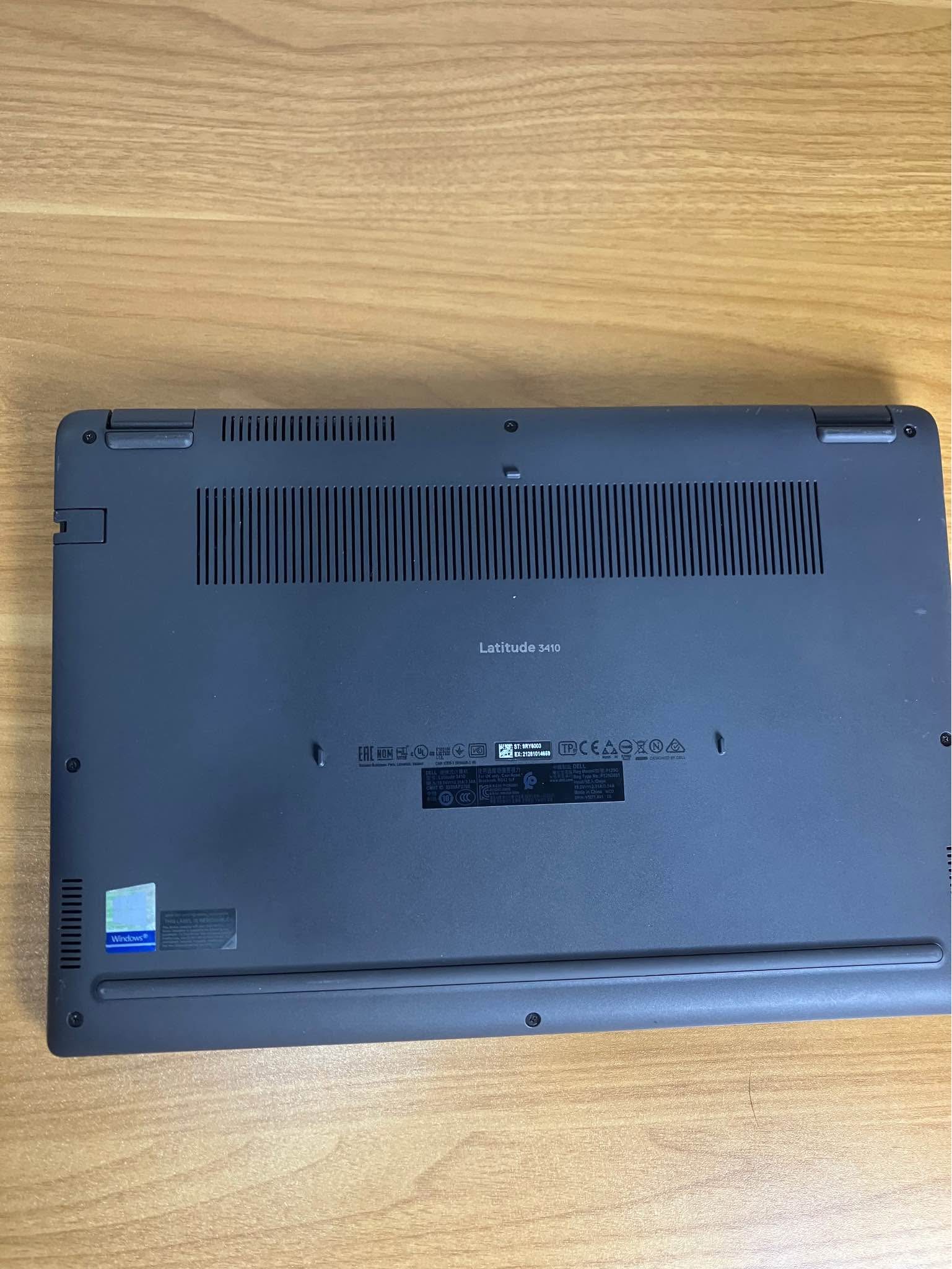 MacBook本体 13.3inch core i7 8G 256GB MacBook Air Barely used. Perfect for a college student or as a work laptop
