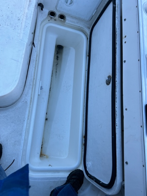 deck fish box hatch Boat 440mmx315mm  TBNation Outdoors Midwest All but the 12x16 size have stiffeners welded underneath Beckson HT1024-W | Fisheries Supply