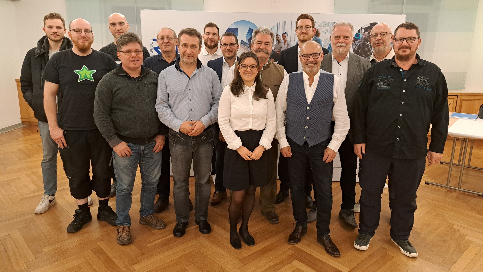 RUF - Unsere Azubis 2022 👨🏻‍🎓 👩🏽‍🎓 Willkommen im Team bei der RUF ...