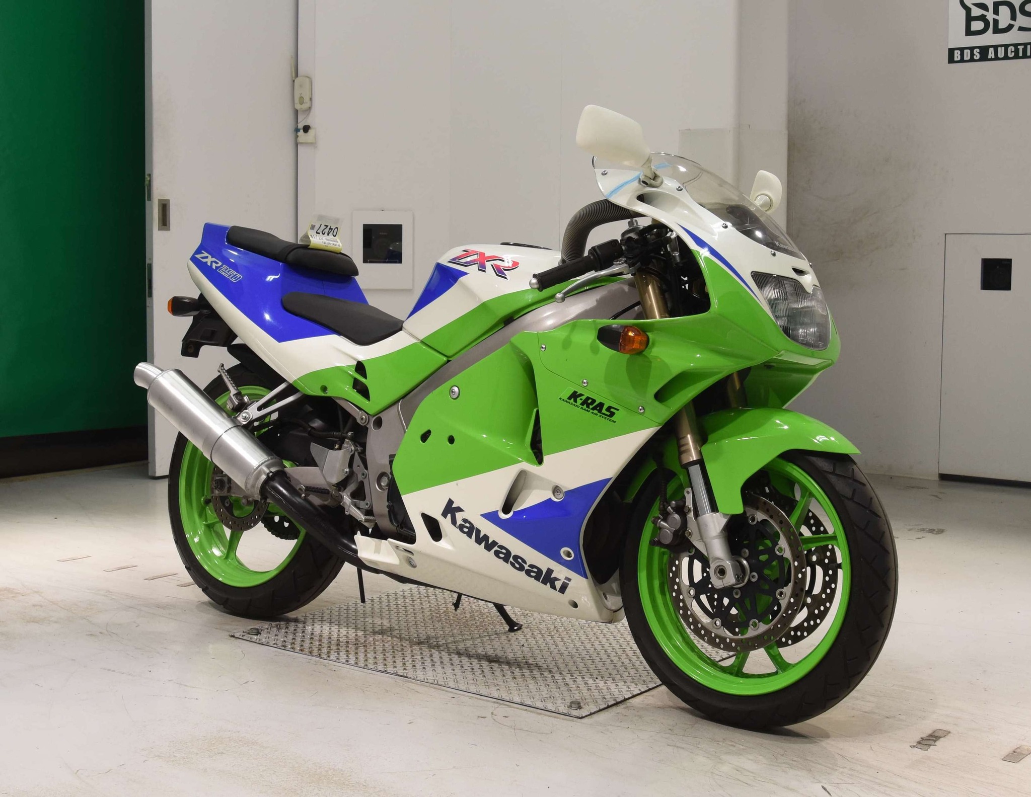 Can a zx-25r be registered in the US?