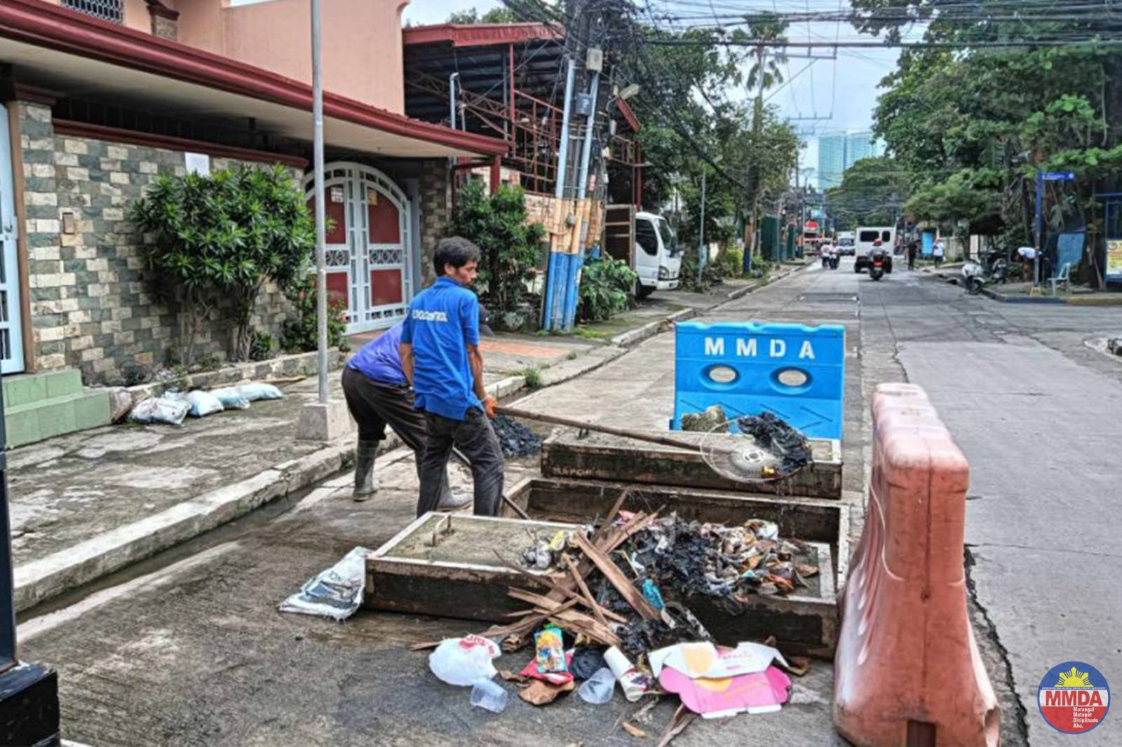 MMDA - Sa patuloy na declogging operations ng MMDA, basura...
