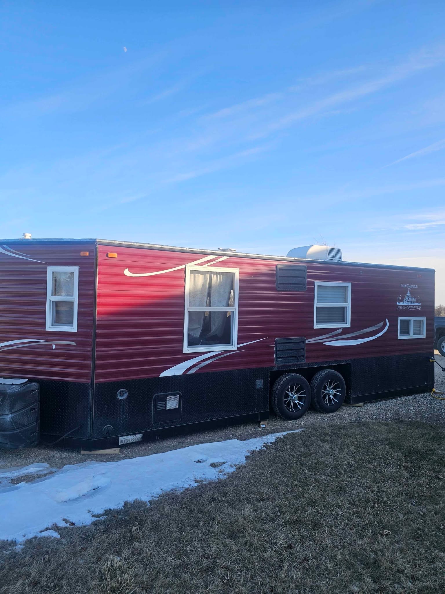 2015 Ice Castle Fish Houses American surplus rv - RVs & Campers ...