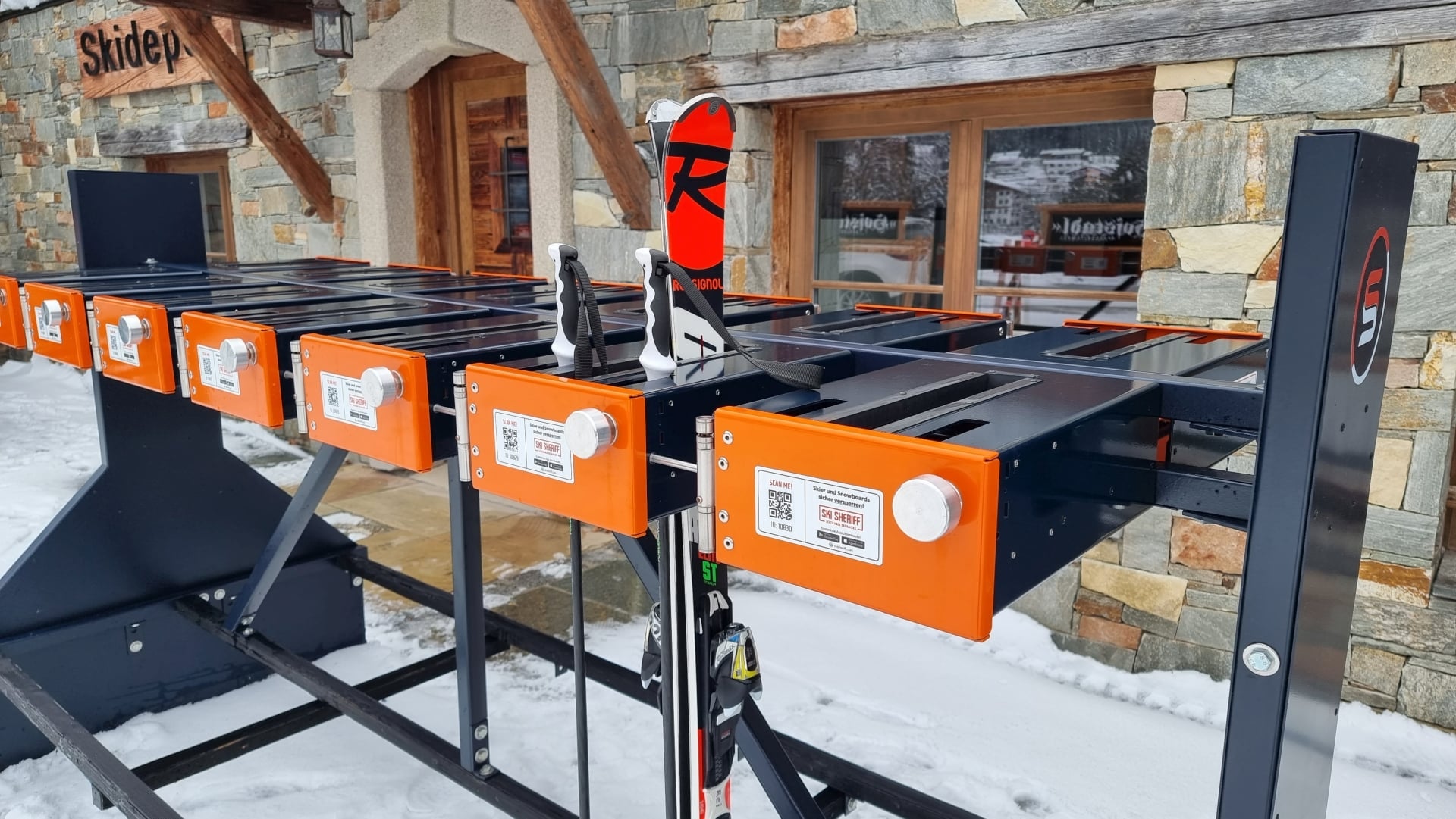 Ski Sheriff - Lockable Ski Racks