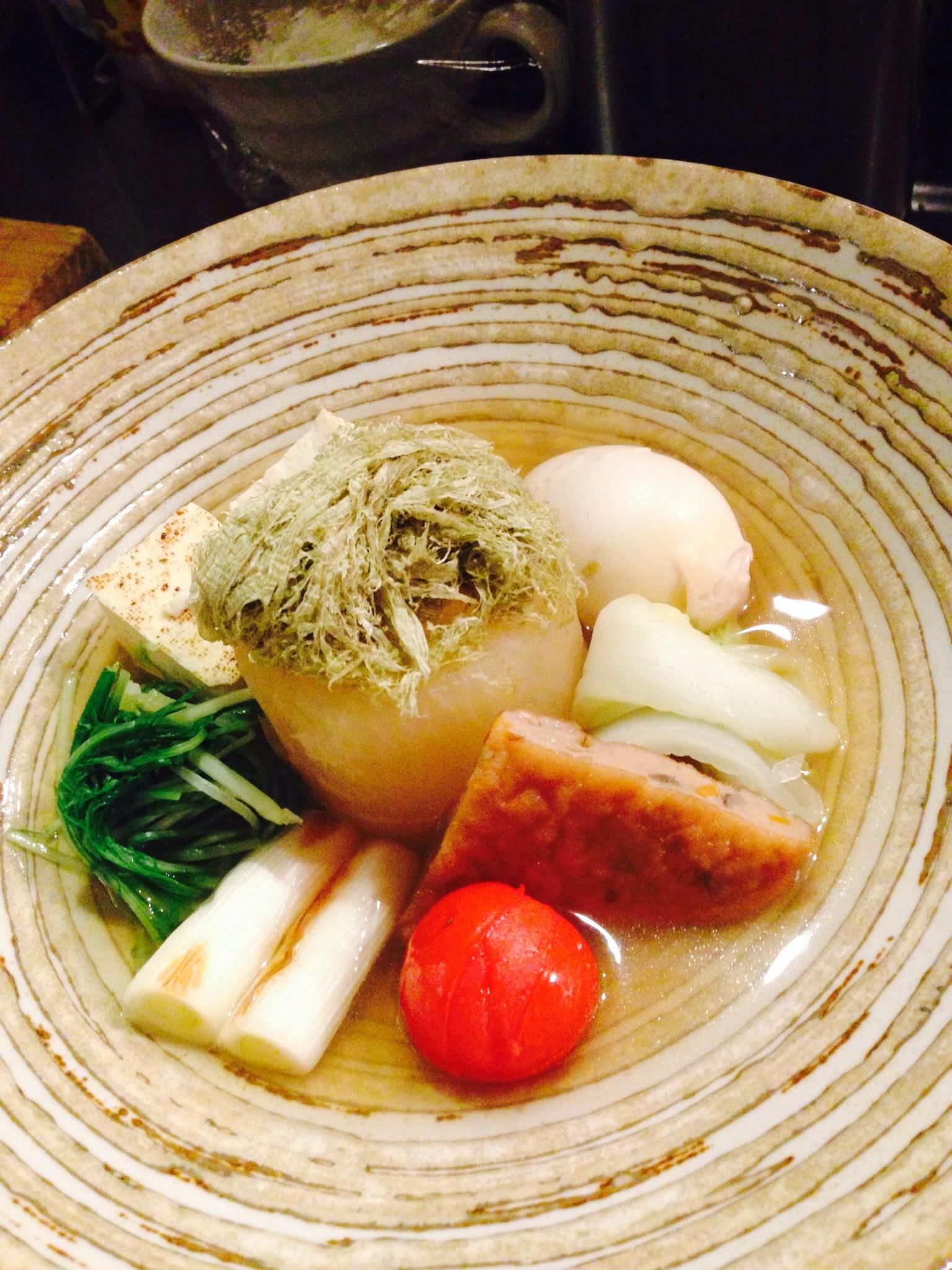 鉄板ダイニングｄａｎ こんばんわ 鉄板danです 今宵も寒いですねえ 人肌恋しいですねえ 温かい物を食べたくなりますねえ ということで 鉄板danは おでん を始めました しょうご んもー 美味しすぎて全身痺れました O O 皆さんも是非