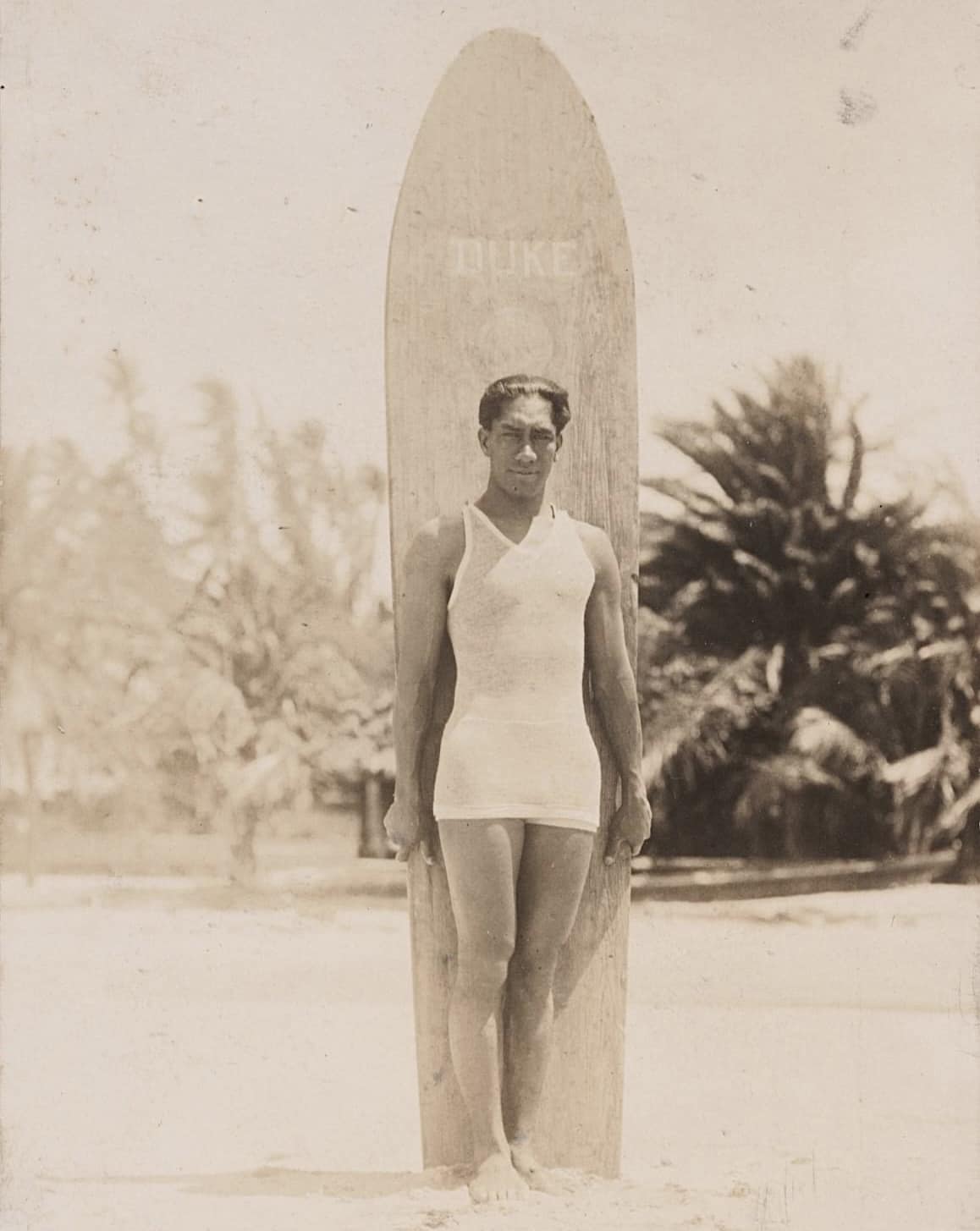 A century-old surfboard handcrafted by Duke Kahanamoku of Hawaiʻi