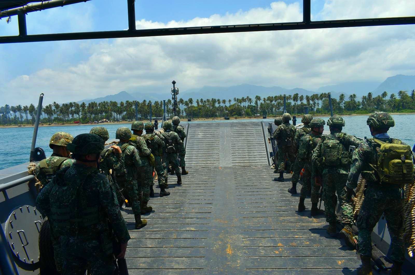 Philippine - IN PHOTOS | At sea aboard BRP Tarlac (LD601) during # ...