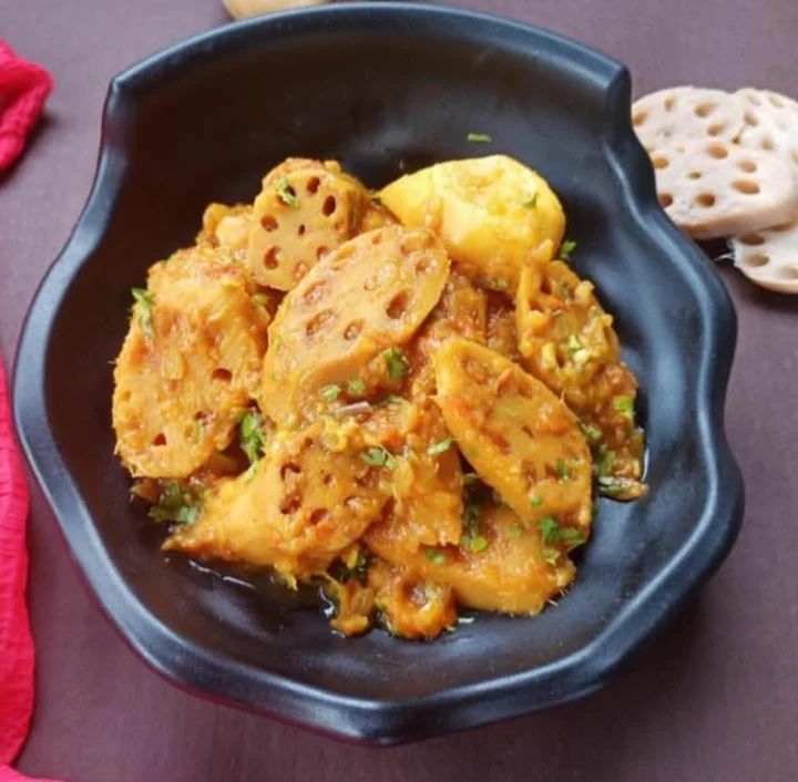 Sindh Express - Bhee (lotus stem) Aloo Basar = A Very... | Facebook