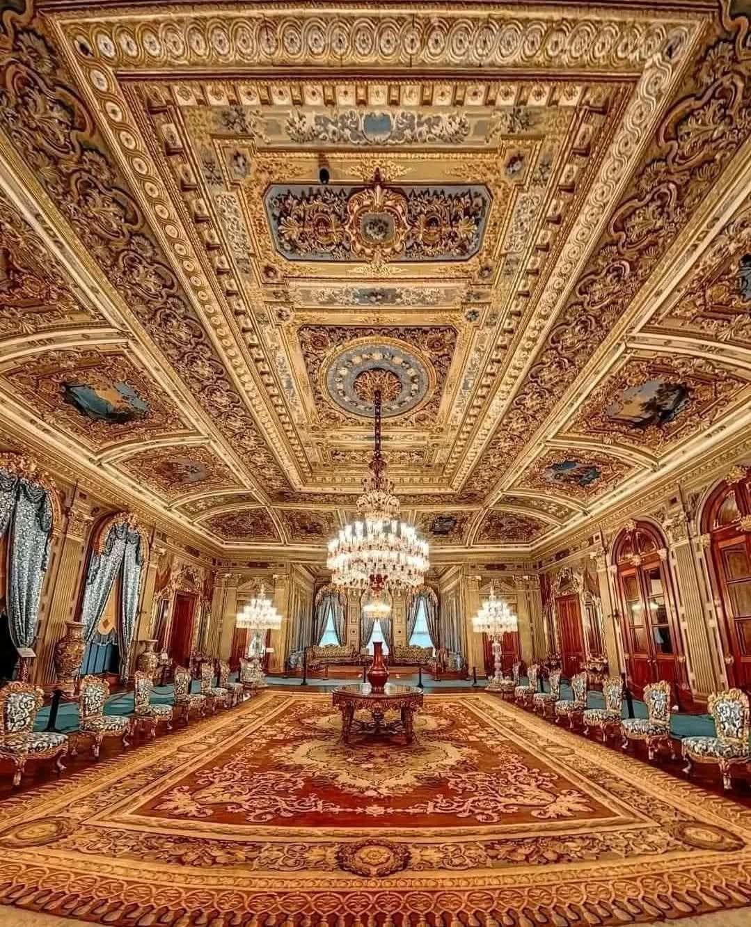 Manolya - Dolmabahçe Sarayı Dolmabahçe Sarayı, İstanbul'un en görkemli ...