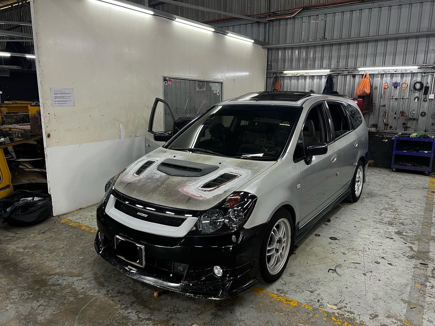 HONDA SREAM RN5 INSTALL SUNROOF... - Top Body B&P Expert | Facebook