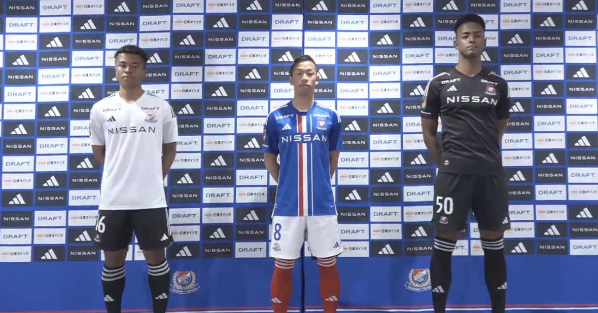 本日門市休息 一如所料，龍門係世界盃模版，偏修身。... - Y21 Football網上足球專門店 | Facebook
