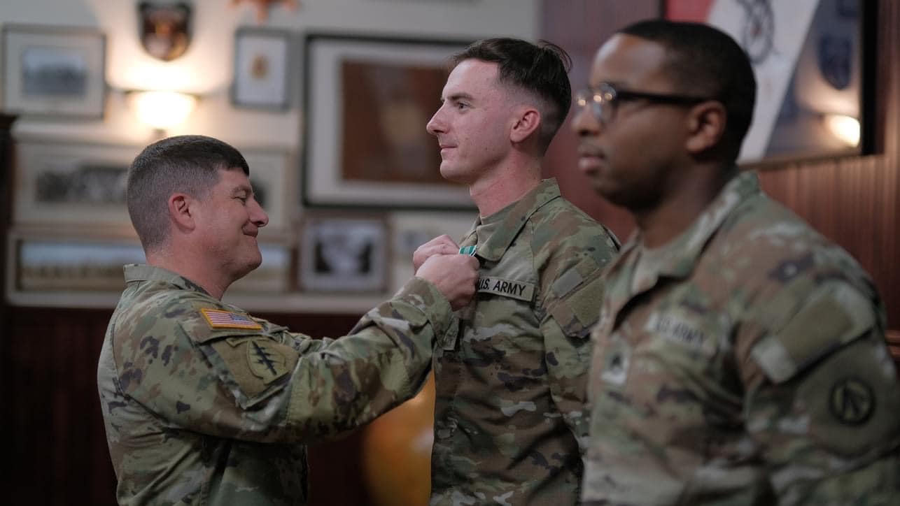 688th Rapid Port Opening Element, 832d Trans BN, 597th Trans BDE, SDDC ...