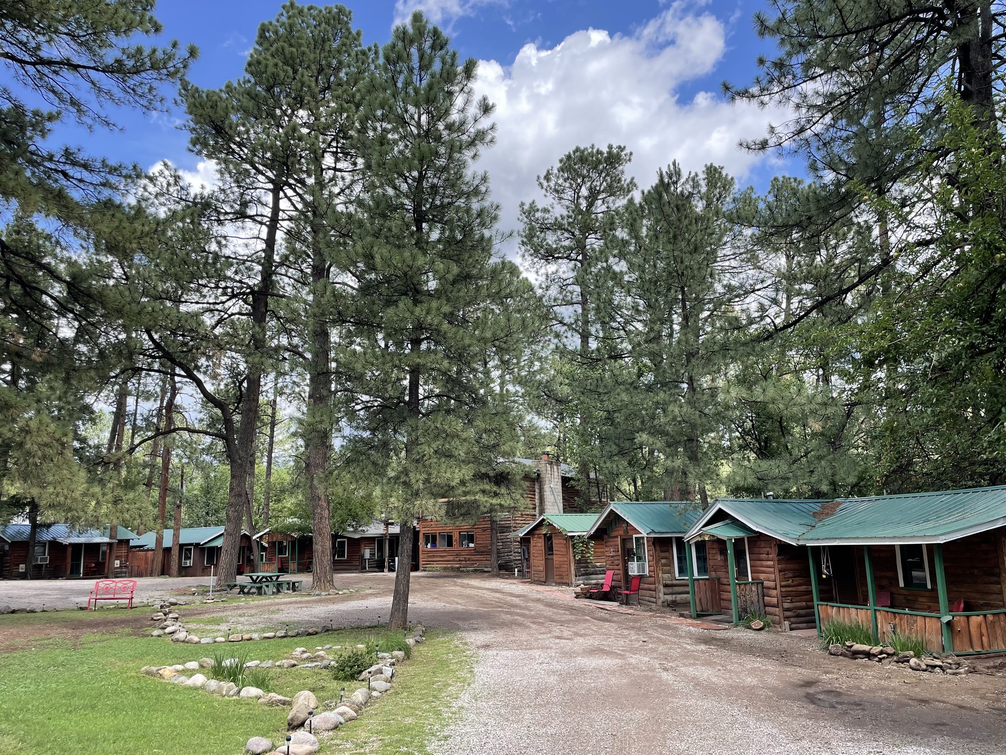 Casey's Midtown Cabins Ruidoso | Ruidoso NM