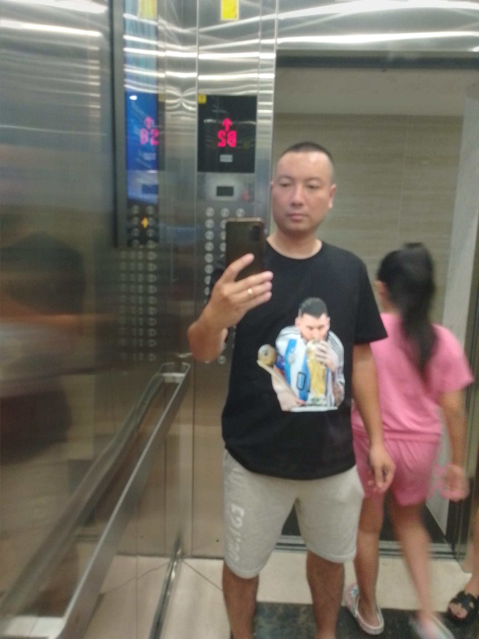 Cộng Đồng Fan Leo Messi Tại Việt Nam | Mình hơn râu cha 2 tuổi mà mấy ...
