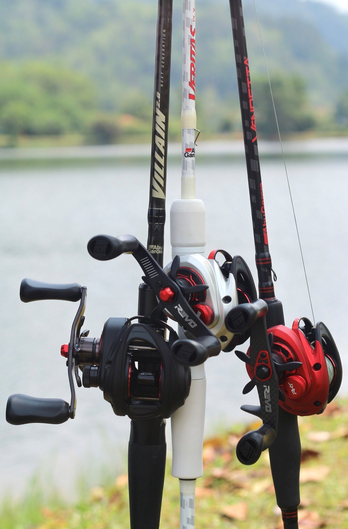 850 gaitortail by master 11 graphite fishing pole Lamiglas X-11 Handle Spinning Rod LX86HSGH 11 rods feature deep GraphiteLeader VELOCE (Neo/RV) Sales Offer