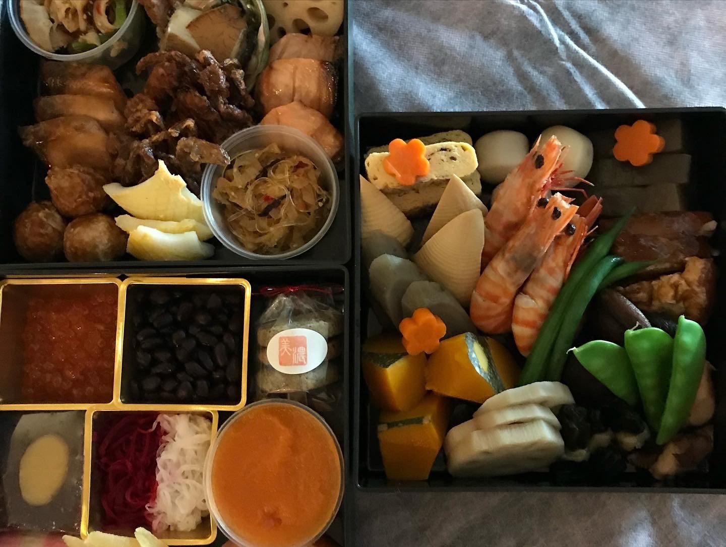 Try our “Osechi” 3 layers box and premium Sake for New year