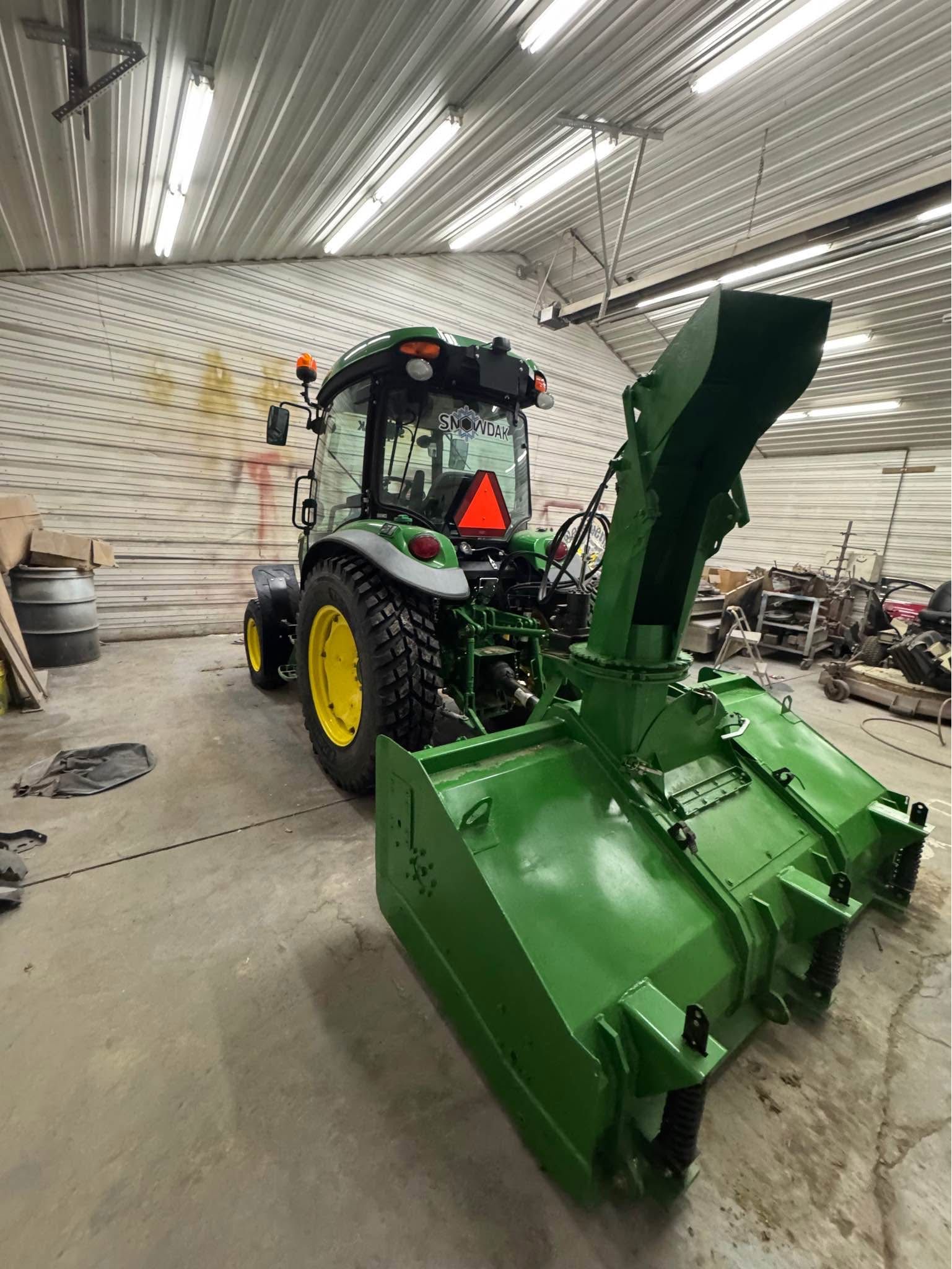 2021 4052r Snow Tractor with 82” Normand Inverted blower with Viper ...