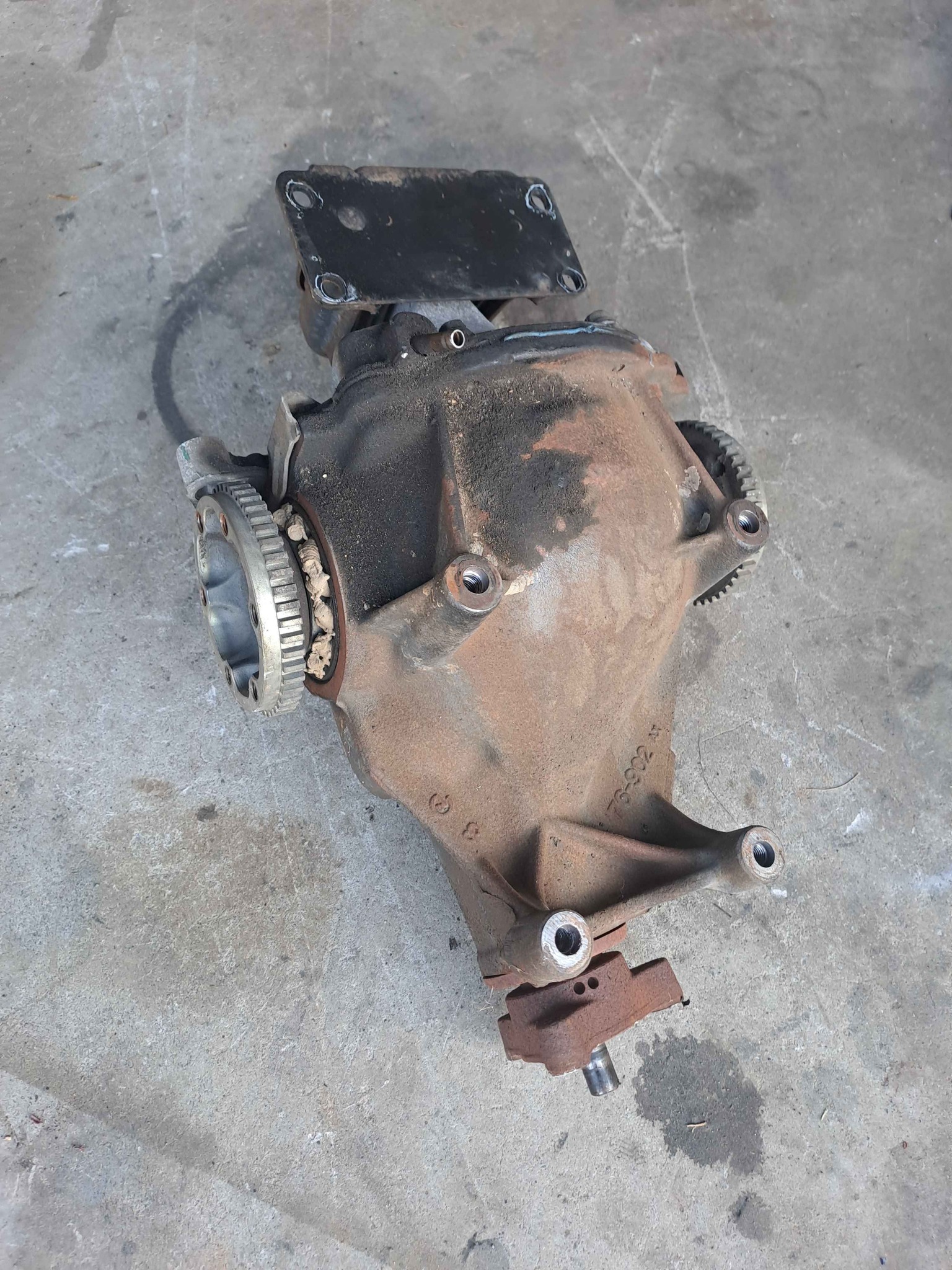 Vy commodore diff - Car Engines & Engine Parts - Gold Coast, Queensland ...