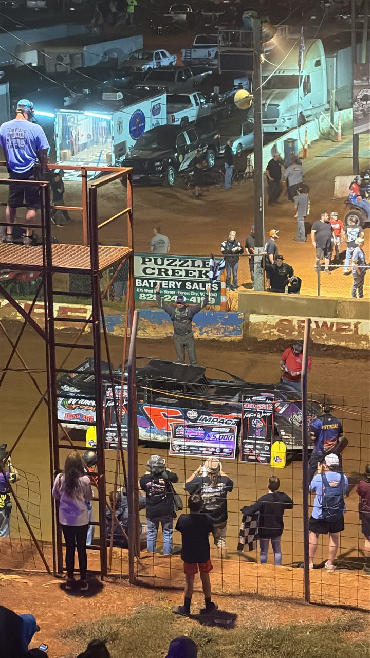 Down - Carolina Clash Super Late model Main Event Top 3 at Cherokee ...