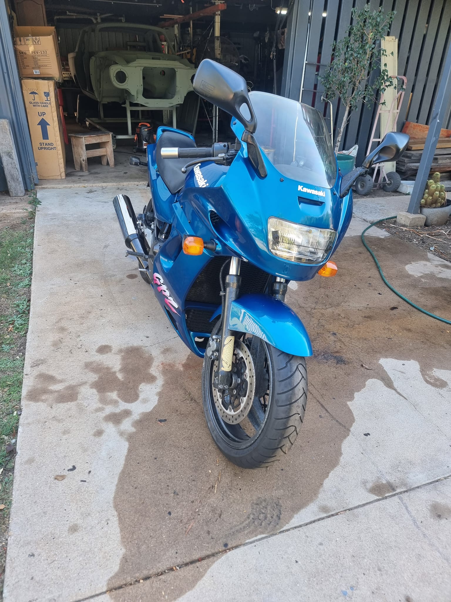 Here's the 95 zx6e. Need to get her out some more