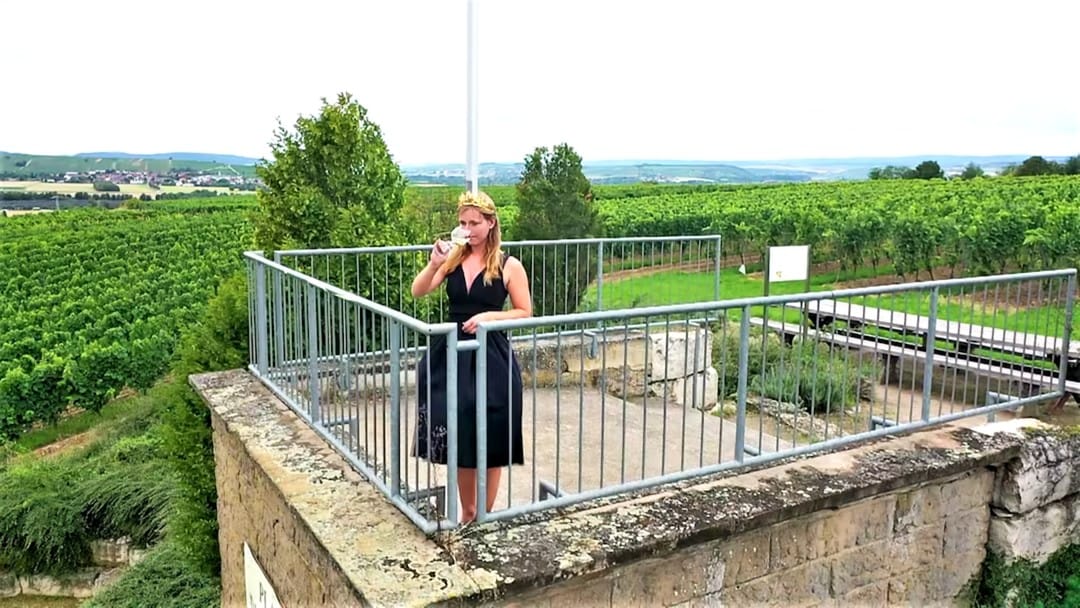 welgesheim-die-rheinhessische-weink-nigin-sarah-schneider-stellt-im