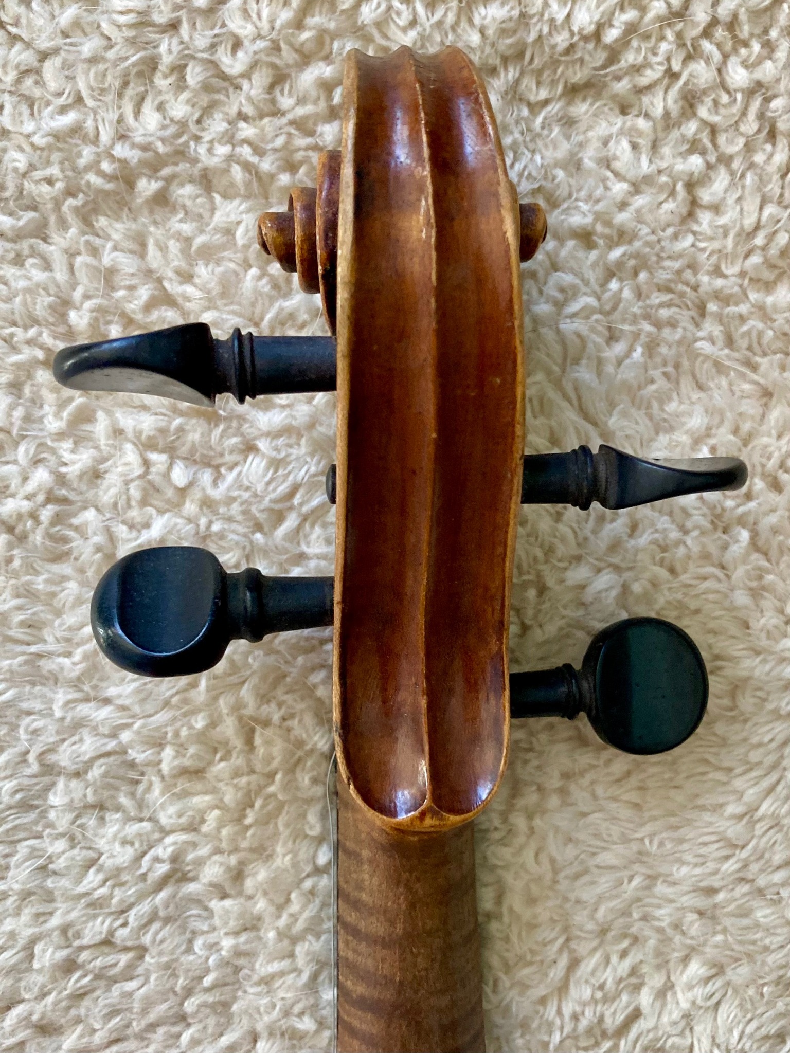 What is a Schmidt Bros Co Cleveland violin?