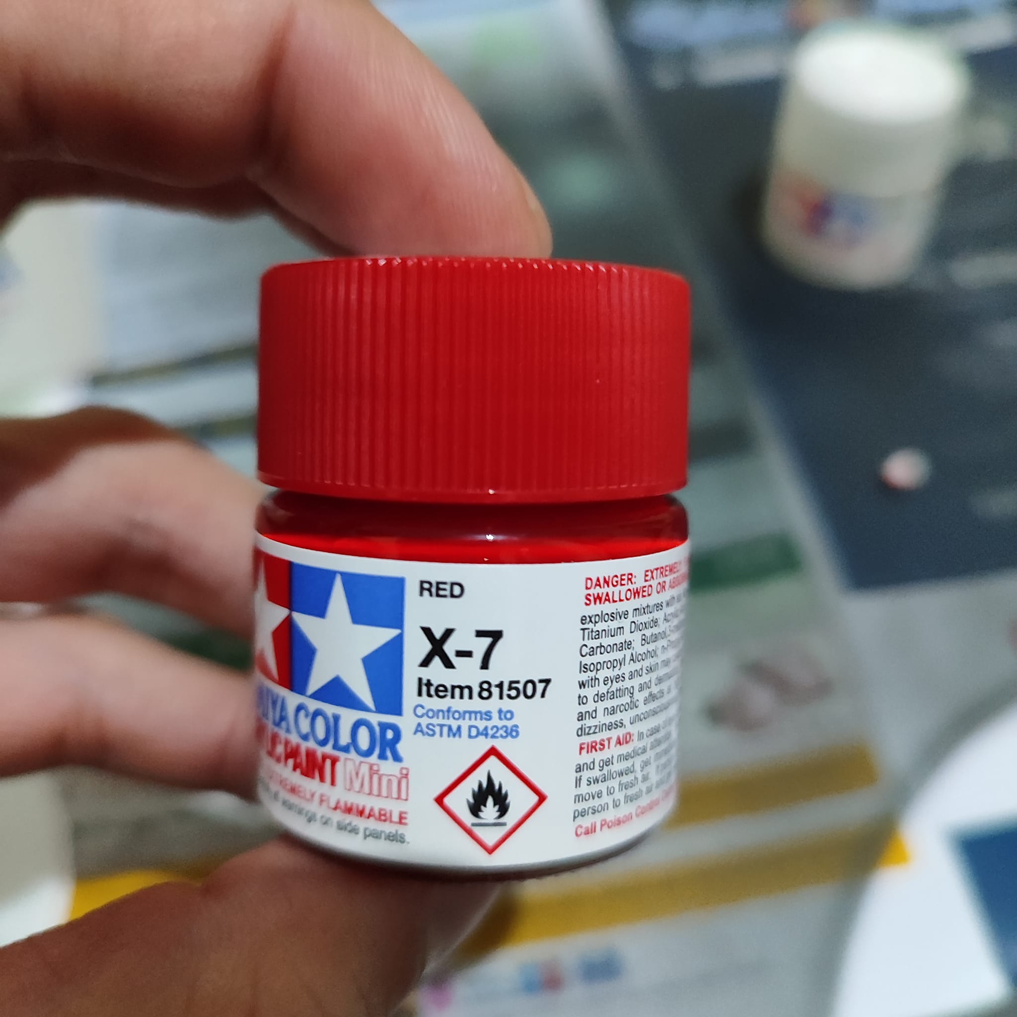Smooth paint job with Tamiya acrylics and Mr Color levelling thinner