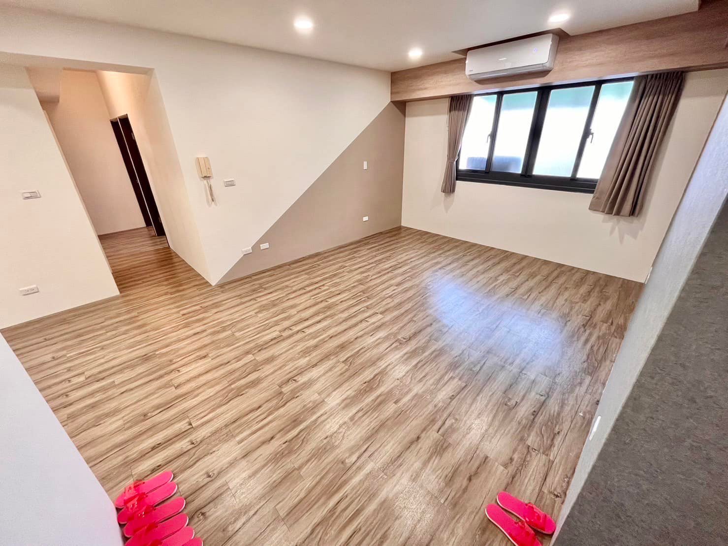 台中租屋資訊交流，最完整的租屋資訊 | 🏠北屯可寵、三房兩衛、平面車位、管理員代收、家具電可談、可申請租補 | Facebook
