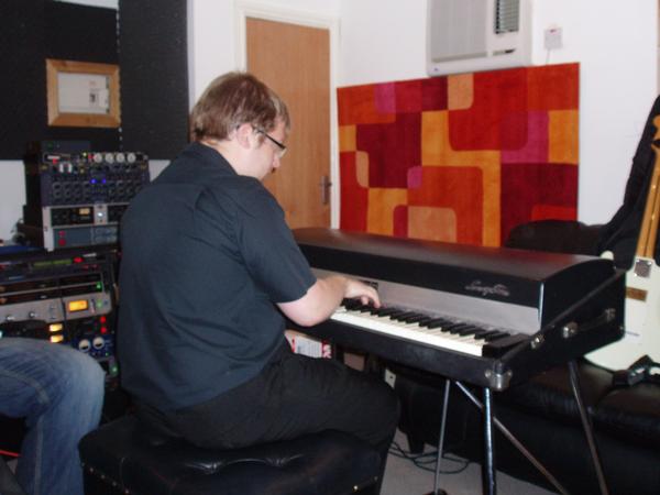 Matthew Linley Vocalist - Home