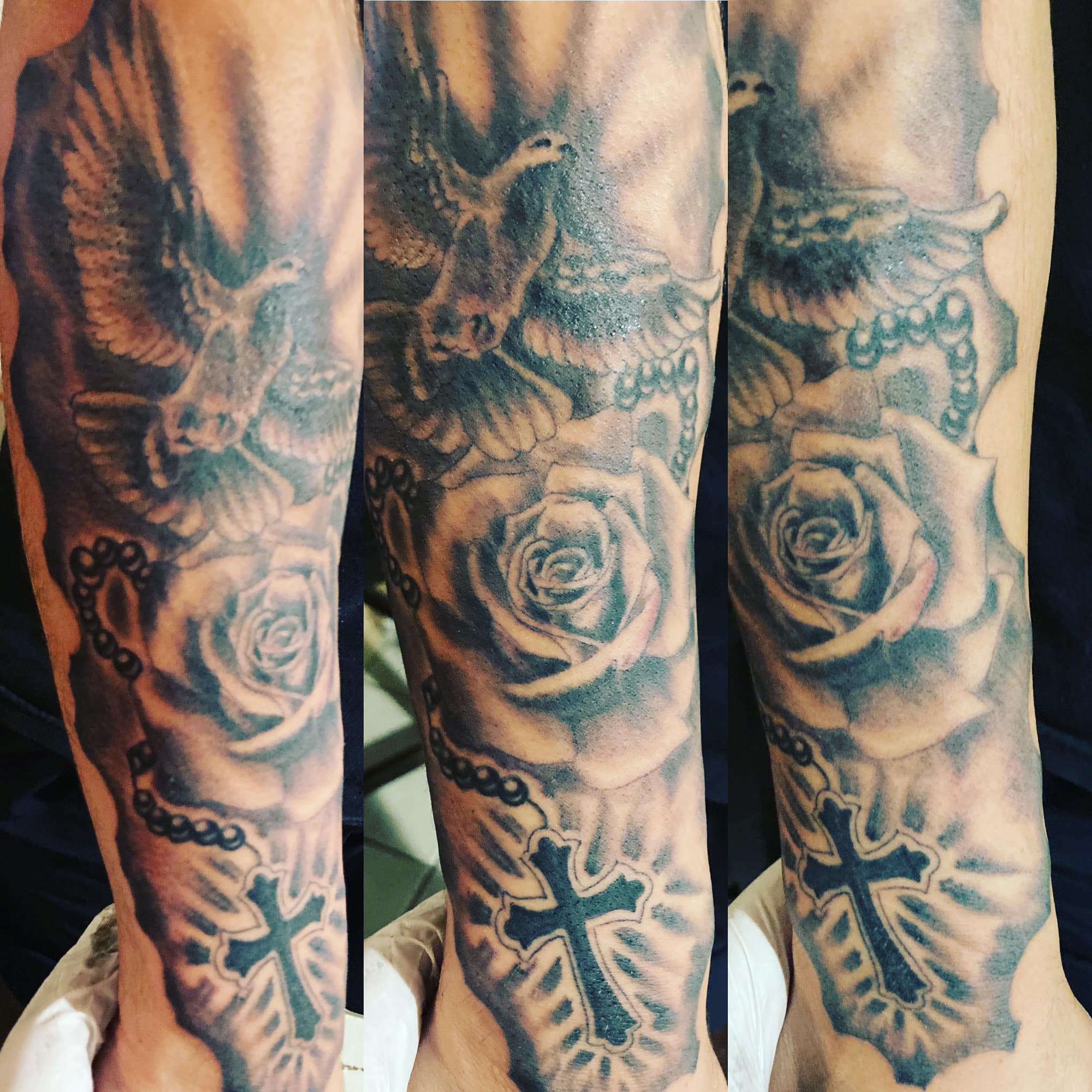Who does small blue ink tattoos in Houston?