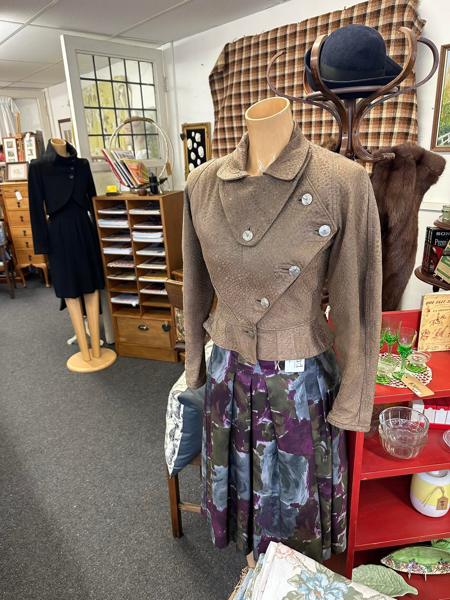 Hi everyone I’m doing something... - Found Vintage Oamaru