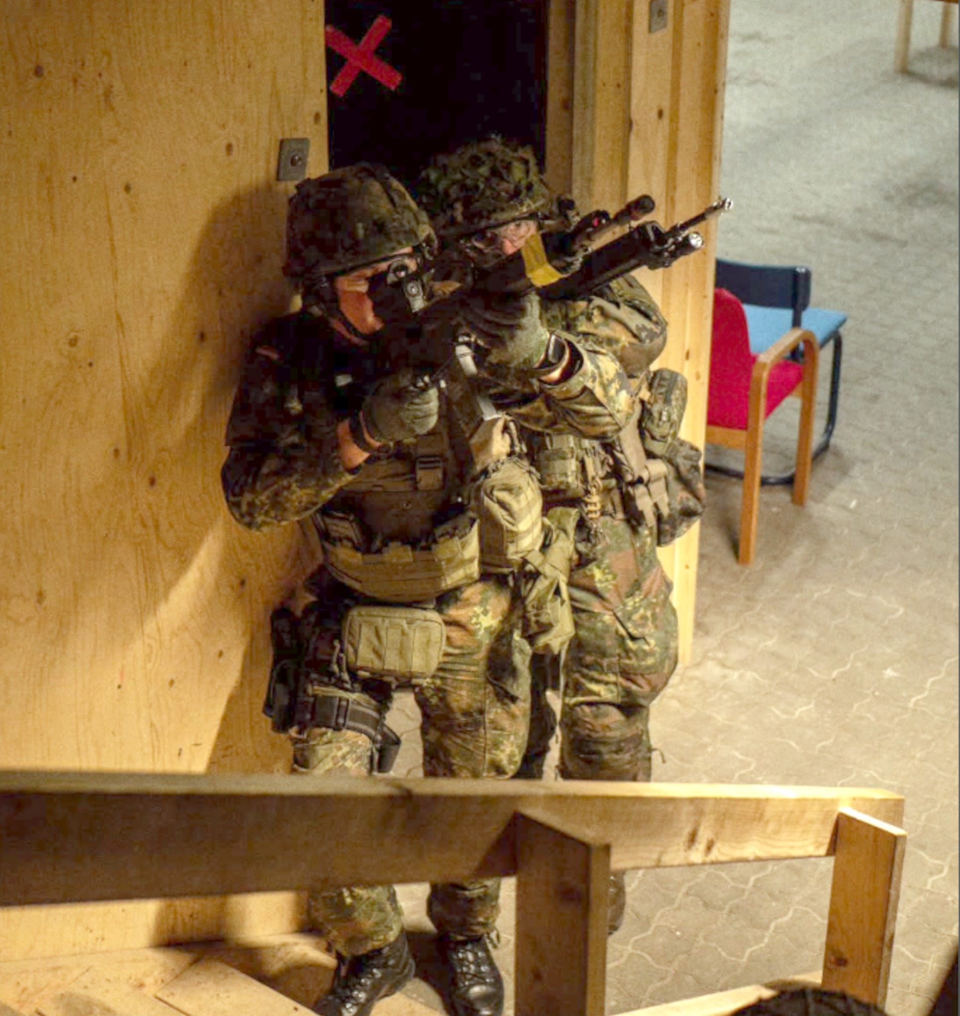 Die Bundeswehr in Schleswig-Holstein - In die entstehenden Ausstellung ...