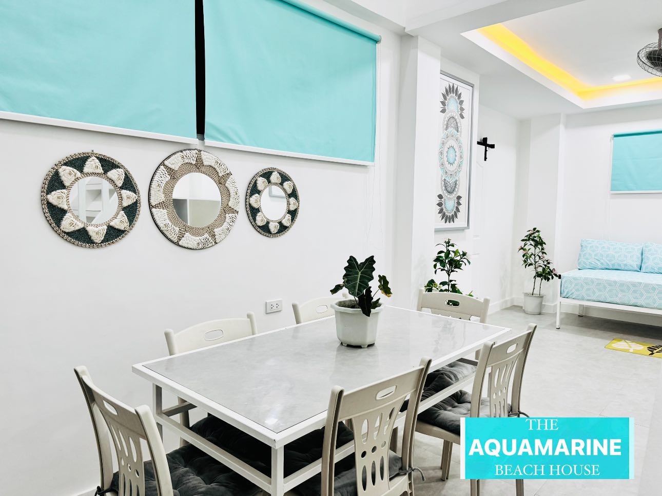 The AquaMarine Beach House... - The AquaMarine Beach House