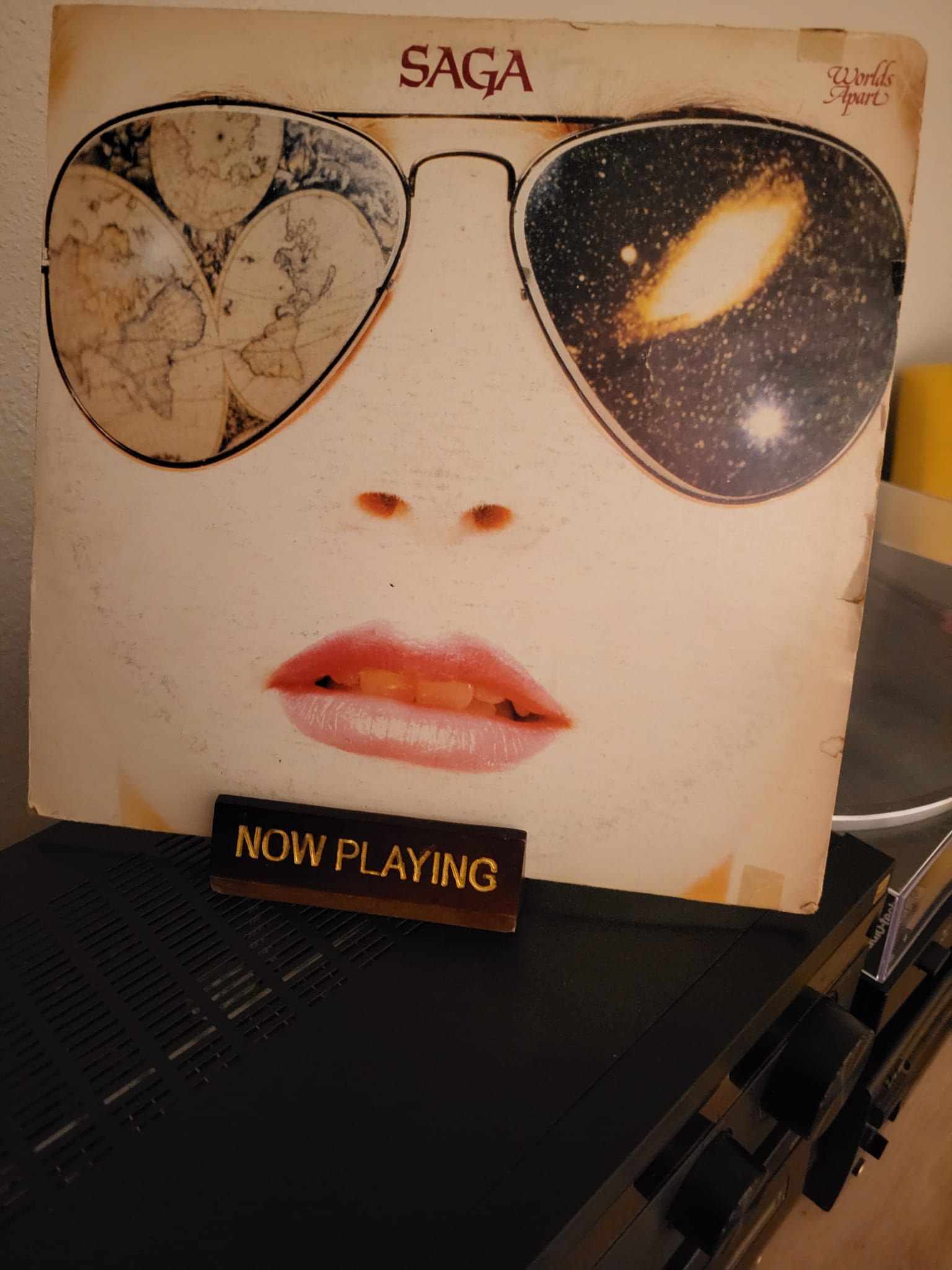 Saga - On the Loose (1981) ??Worlds Apart is the fourth studio 