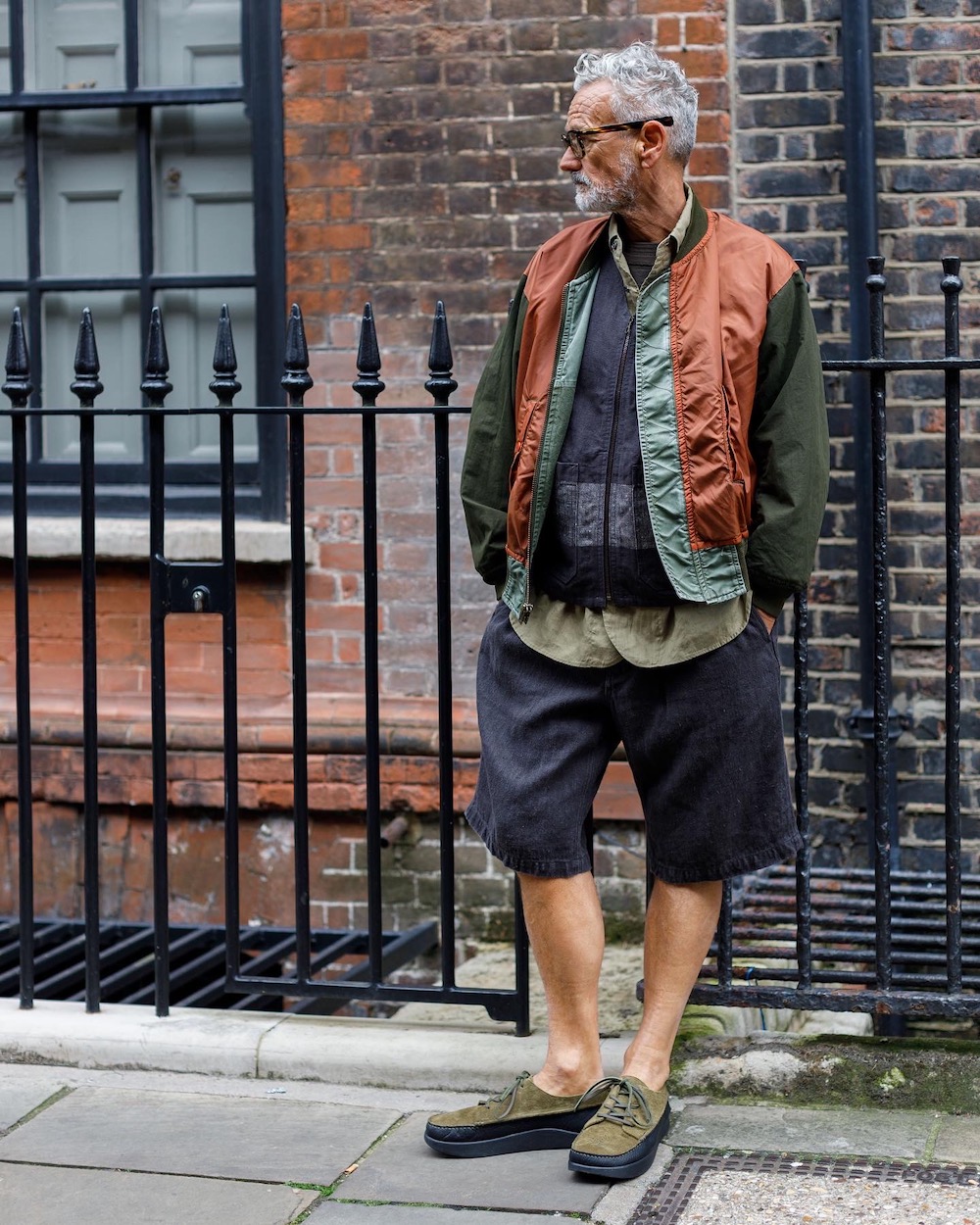 NIGEL CABOURN MANILINE Desert Short Hemp Denim in Charcoal GreyFor