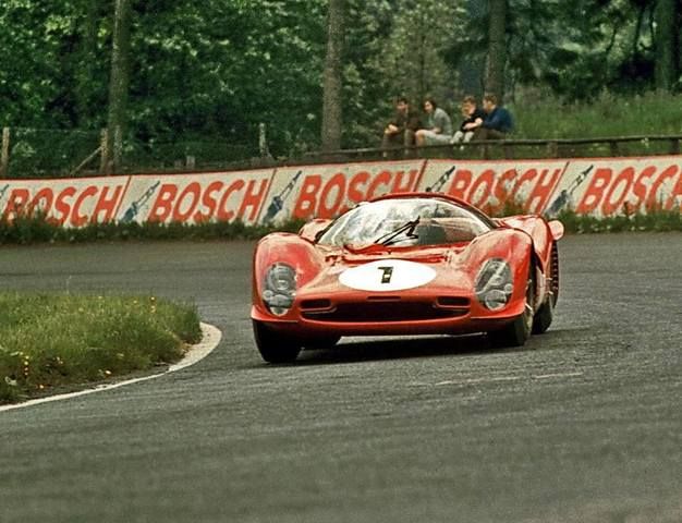 Ferrari 330 P4 Le Mans #21 (1967) craftsmanship