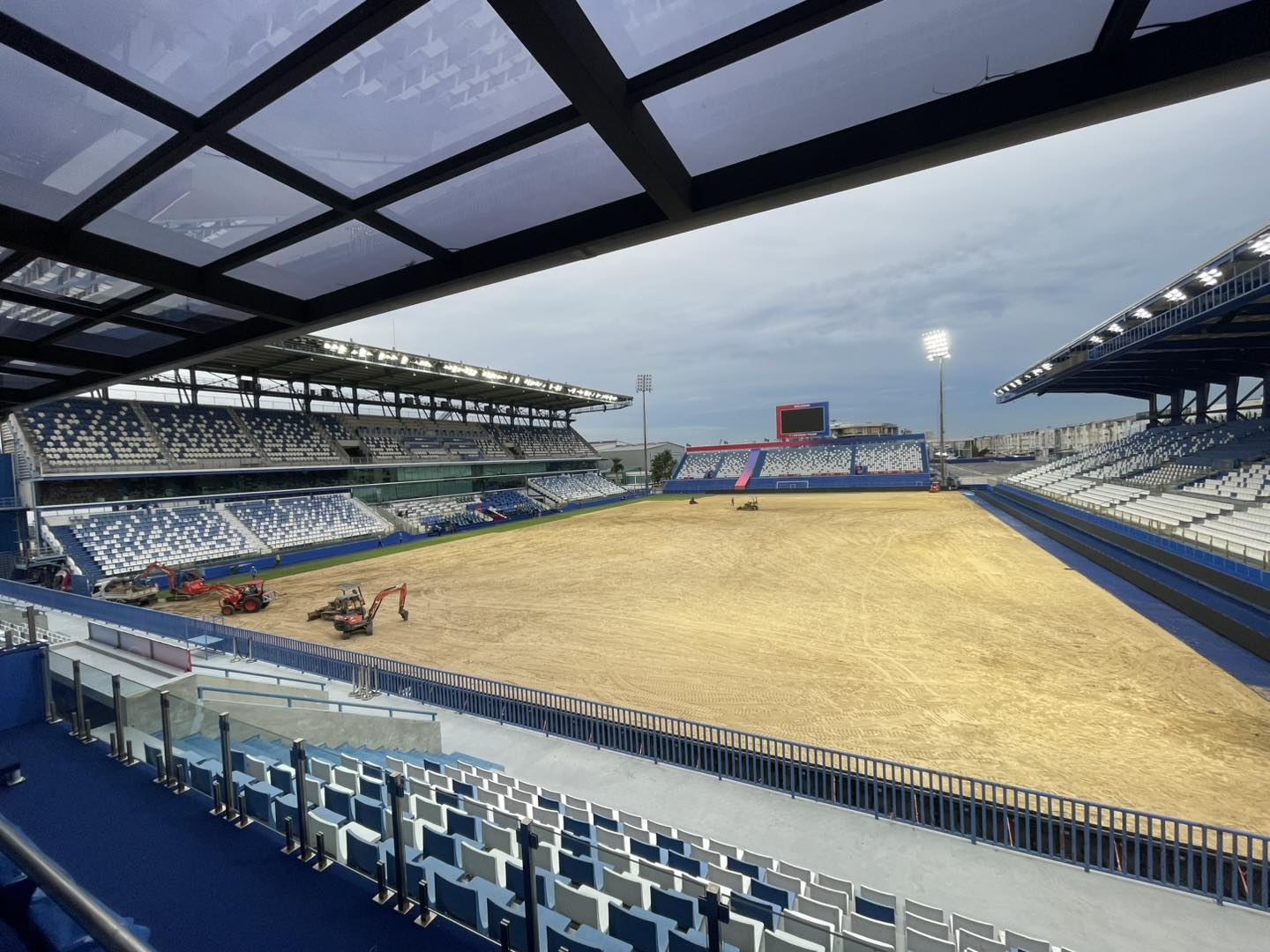 BubbleYingrak - ภาพปัจจุบัน ‘TRUE BG STADIUM’... | Facebook
