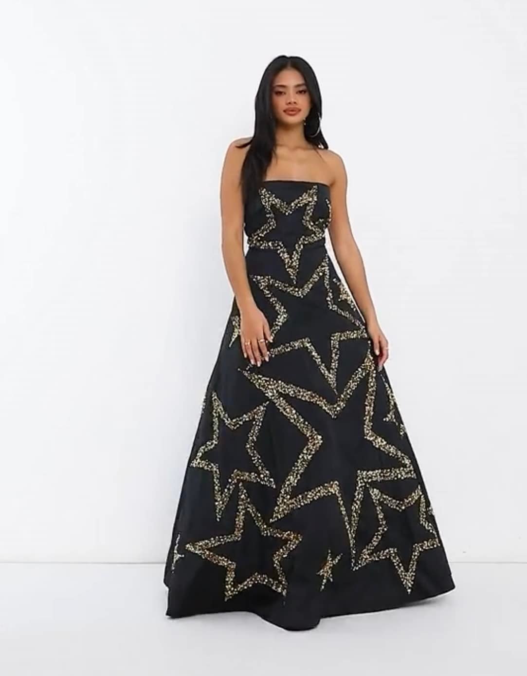 what lipstick to wear with black and gold dress color silver dress? gala