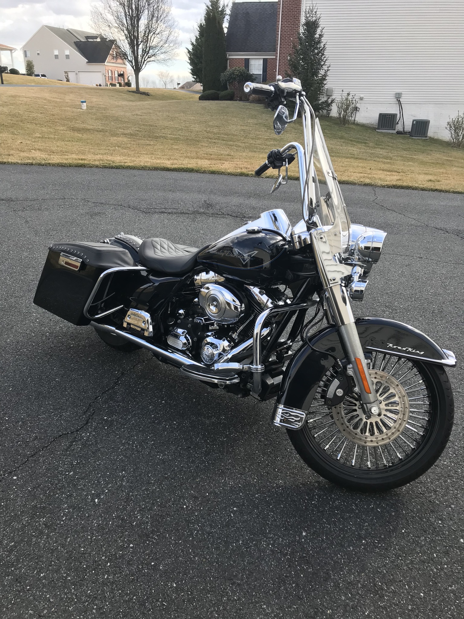 Unpainted Black Panniers For Harley-Davidson FLHR Road King (2002) – 60L Capacity