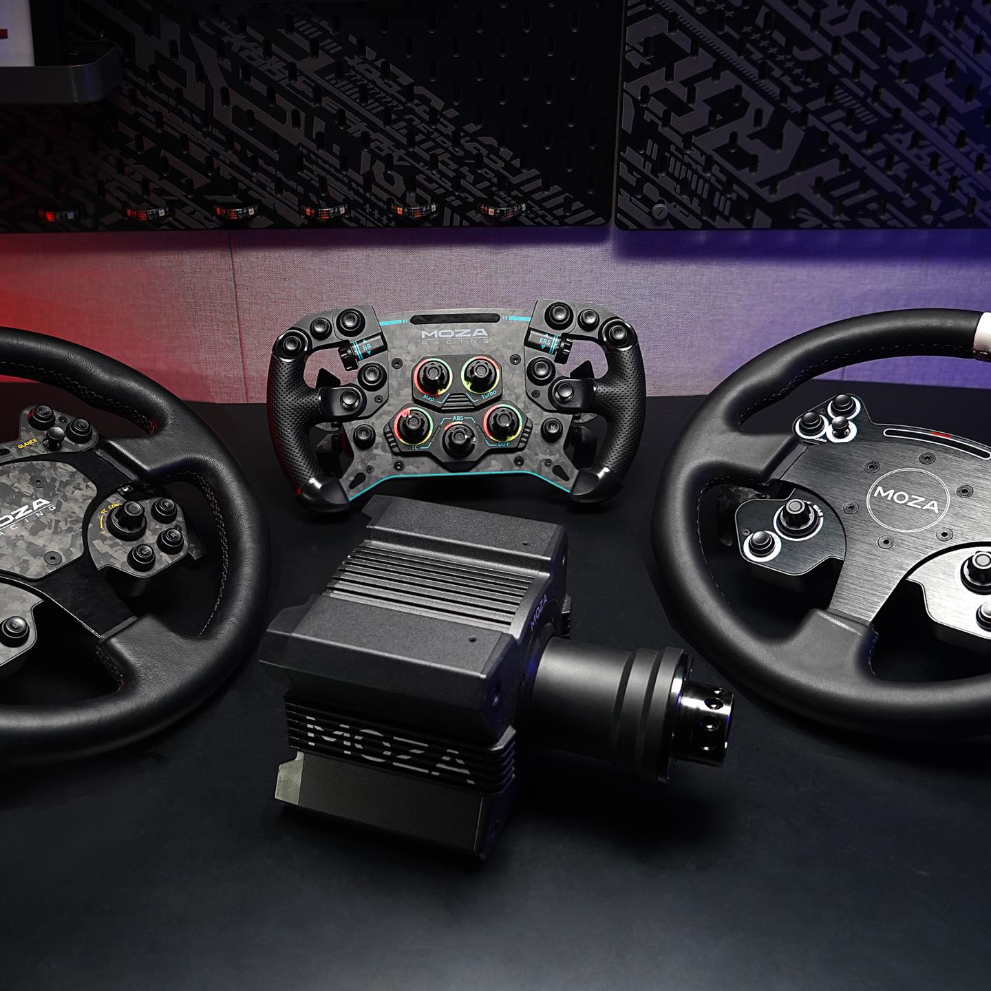 MOZA Racing - Introducing MOZA R9 racing bundles:... | Facebook