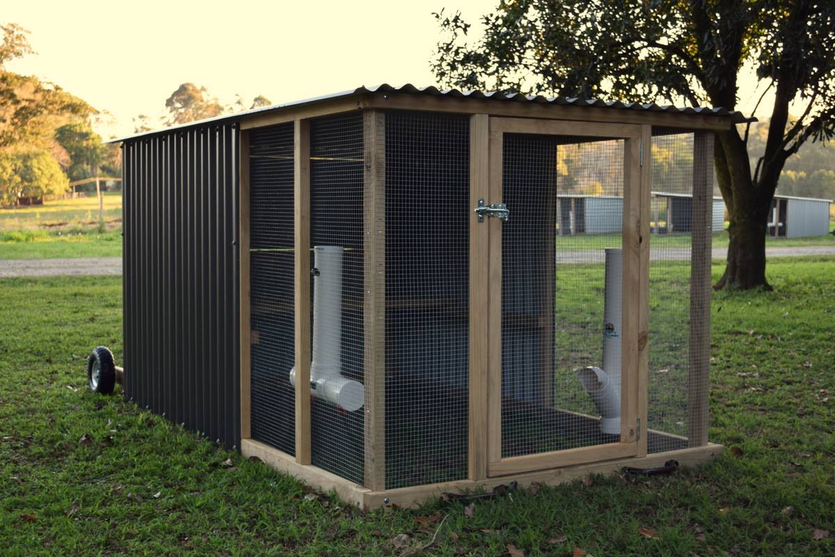 Northern Rivers Poultry - Chicken Tractor - 1.4m wide x 2.4m long x 1 ...