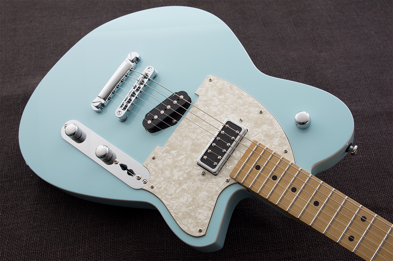 Reverend Buckshot guitar with Retroblast pickup