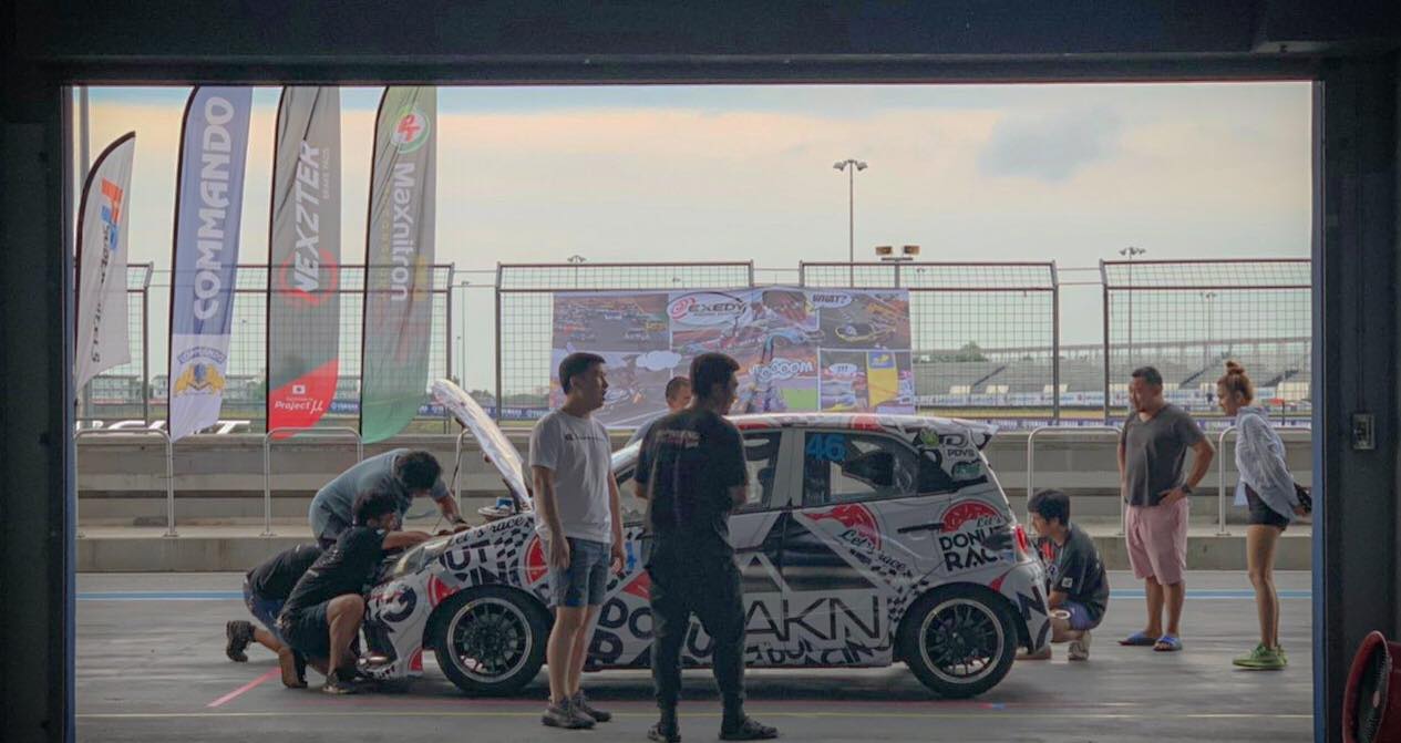 เช้าๆแบบนี้ สดใสแบบไหนก็ทำกันปลาย 🥳... - Team Donut Racing