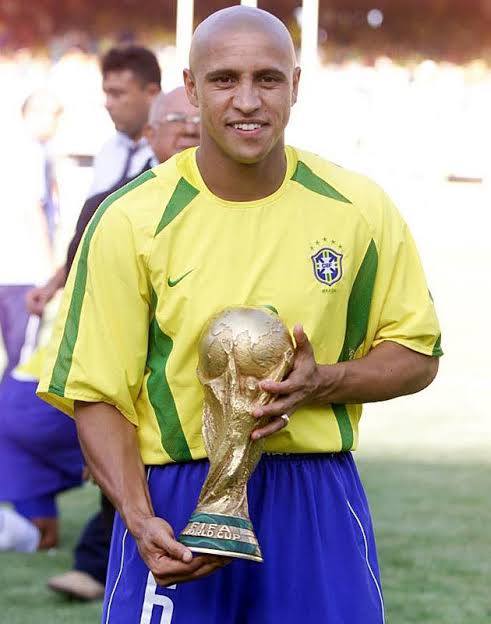 Roberto Carlos from the time he played for Uniao Sao Joao (1991-1993)