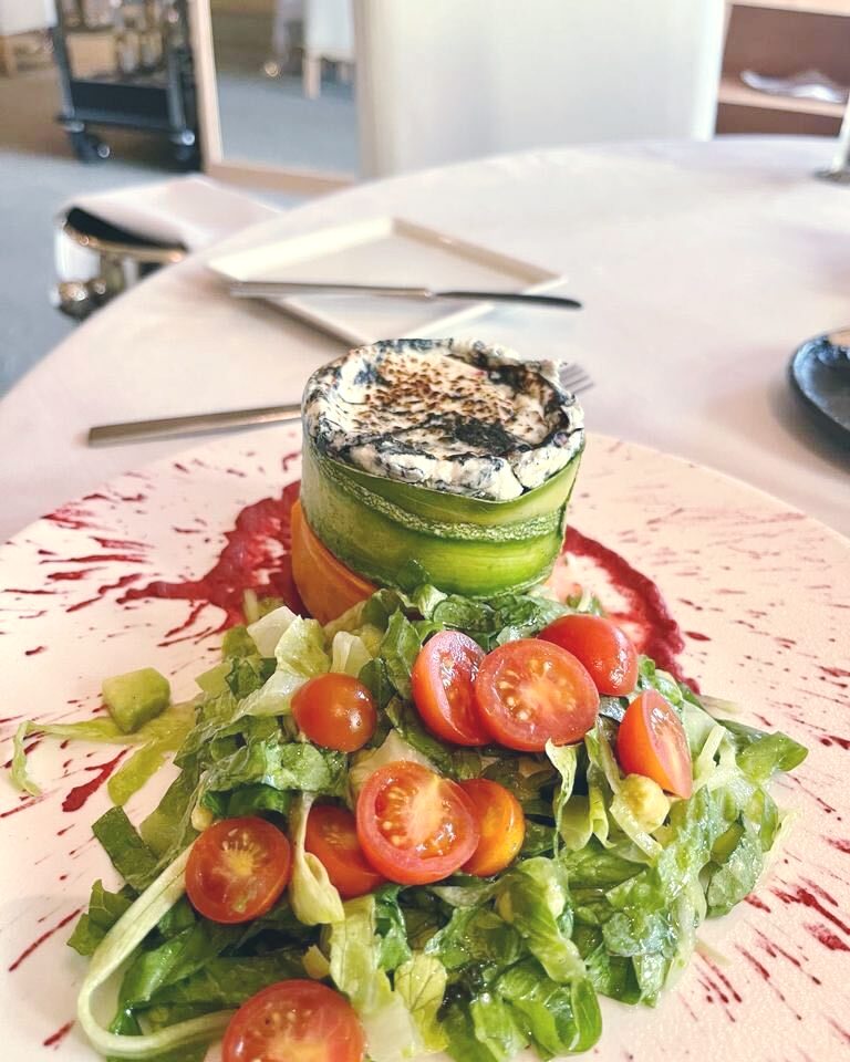 Descubre los platos de nuestras... - RIU Plaza Guadalajara