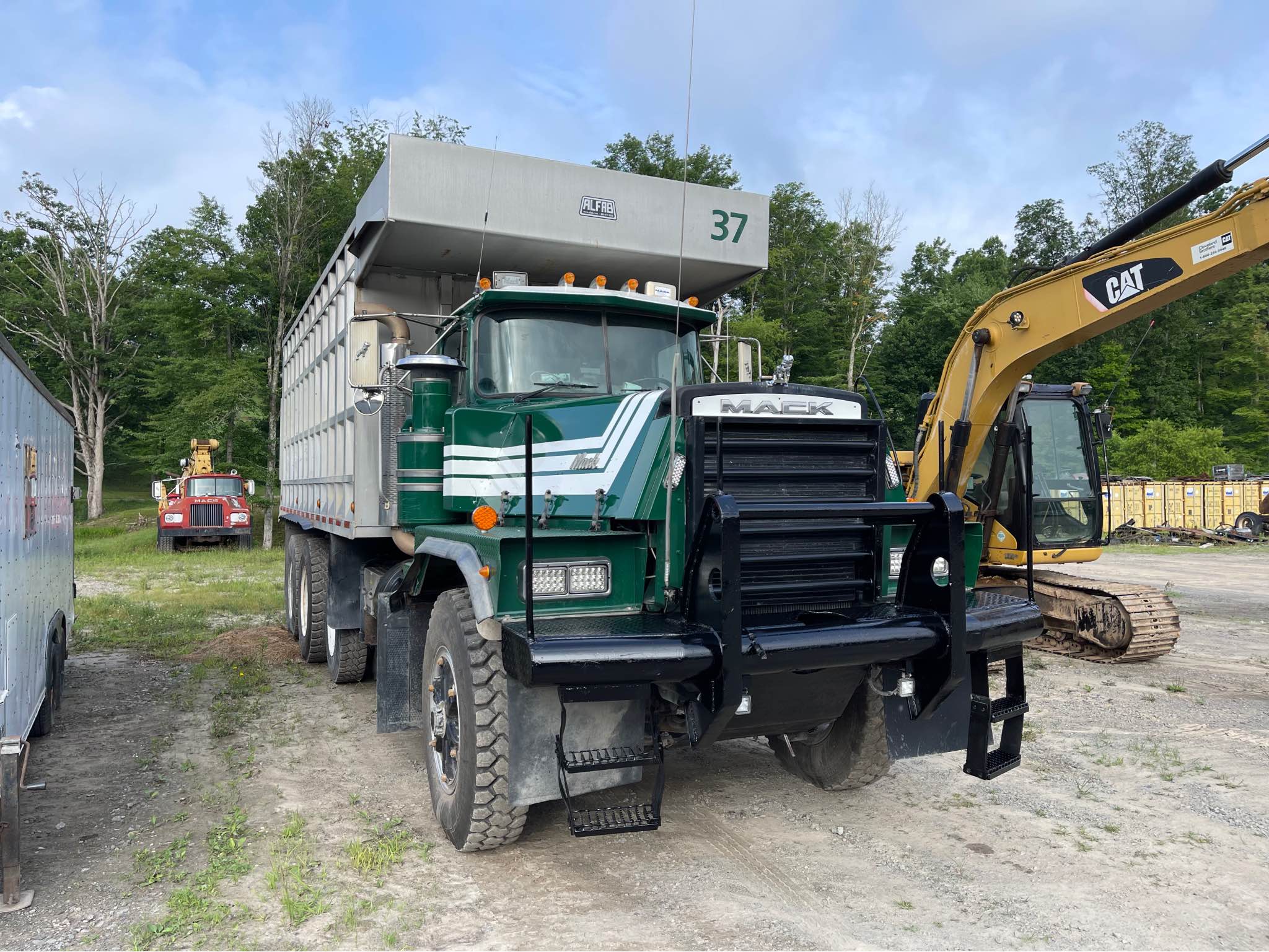 2002 Mack rd800 - Commercial Vehicles - Buckhannon, West Virginia ...