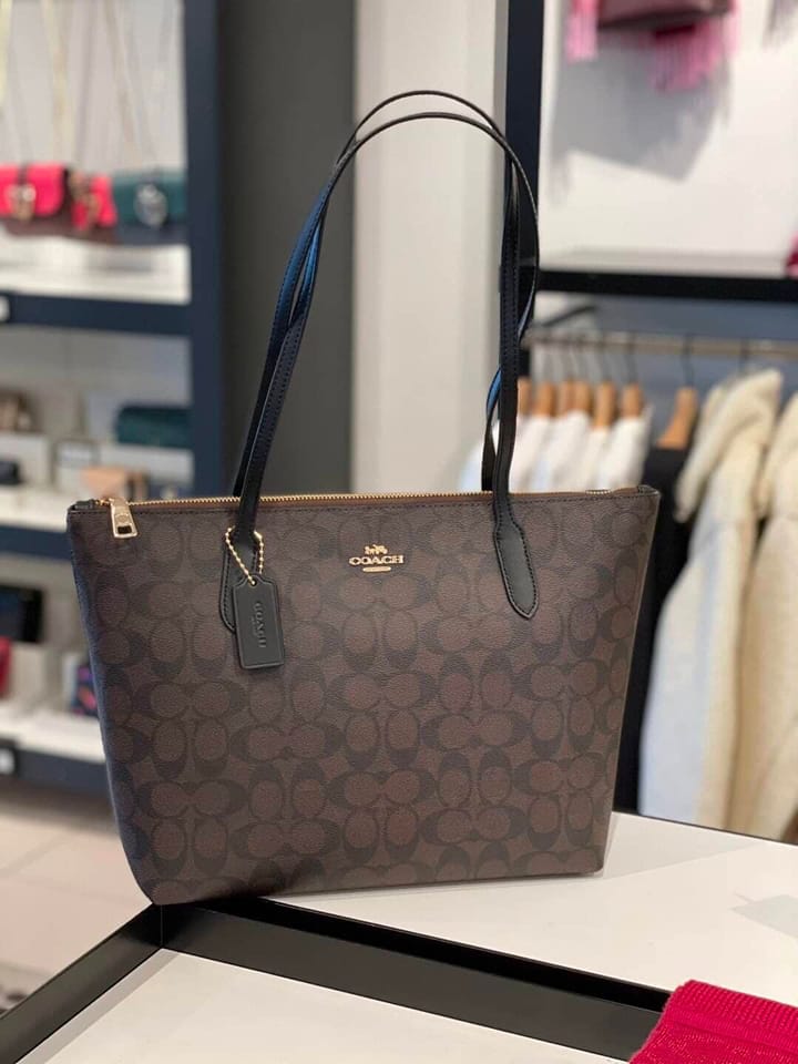 สำหรับสาวเน้นจุ Coach Zip... - Coach USA. แท้ by Bag Indy