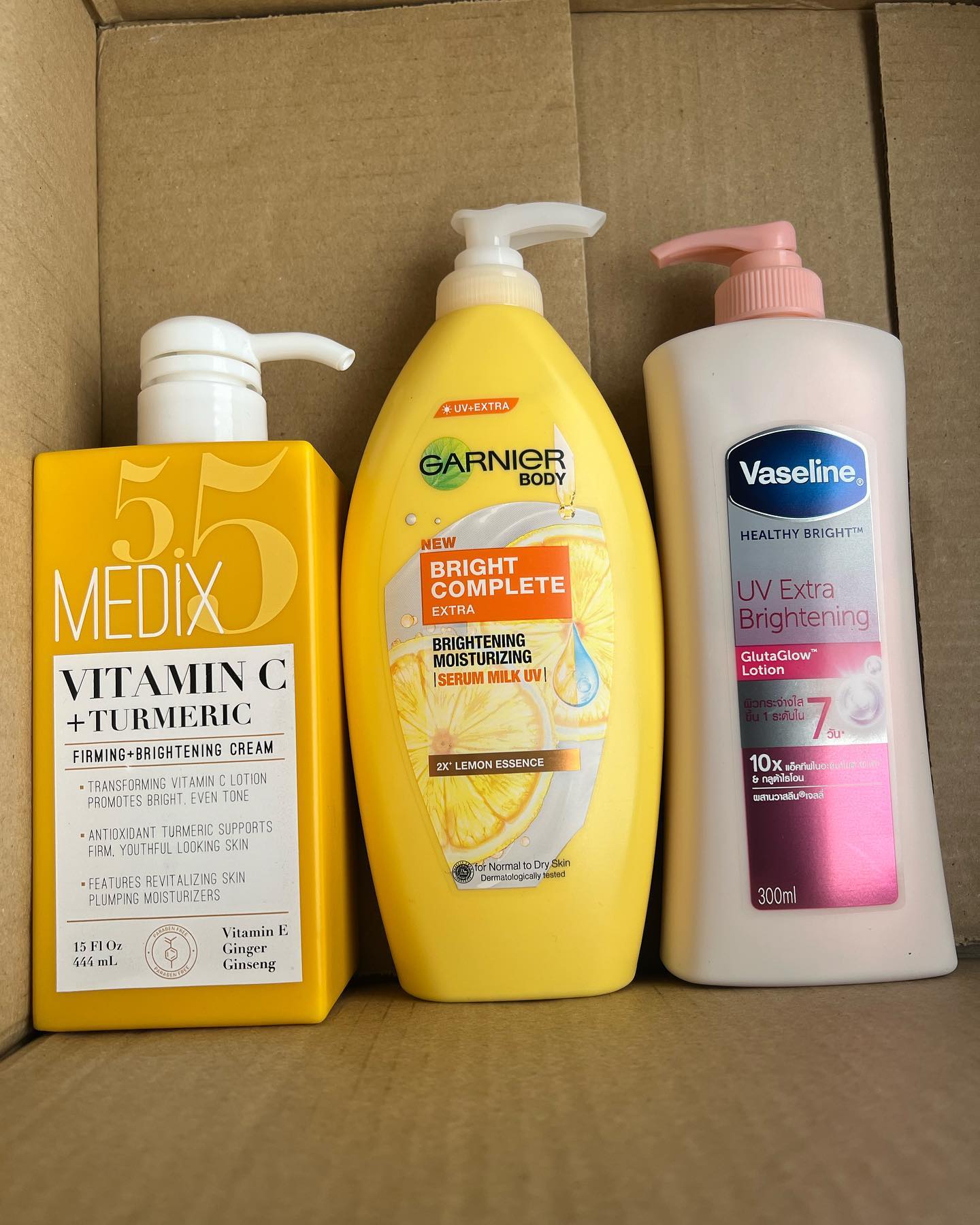 Velvet Dhiver Jours UV Whitening Face and Body Lotion 