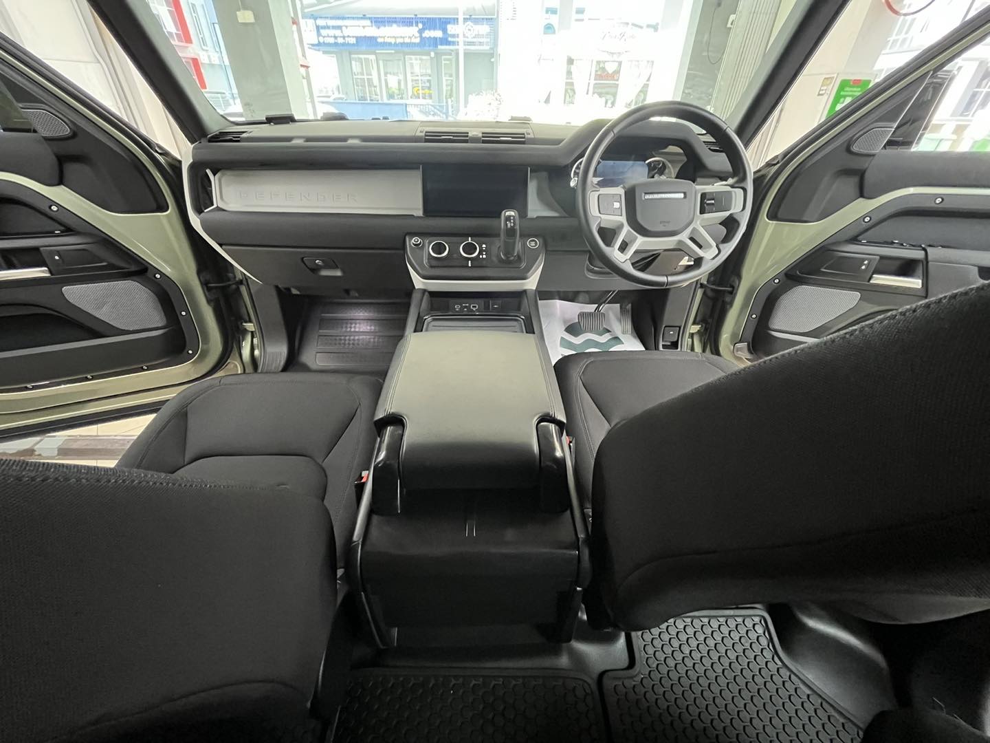 Multiplex Auto - Land Rover Defender 110 JP spec upgrade... | Facebook