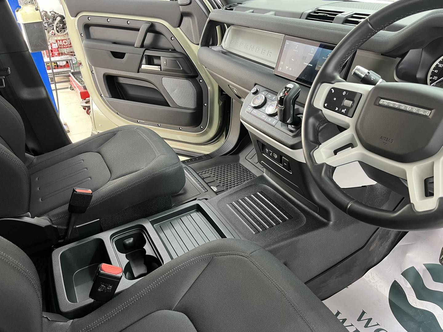Multiplex Auto - Land Rover Defender 110 JP spec upgrade... | Facebook