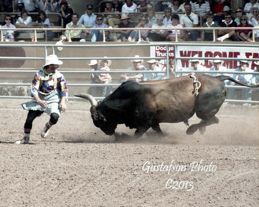 The Run - The Most 5x Wrangler Bull Fights World Champion - Rob Smets ...